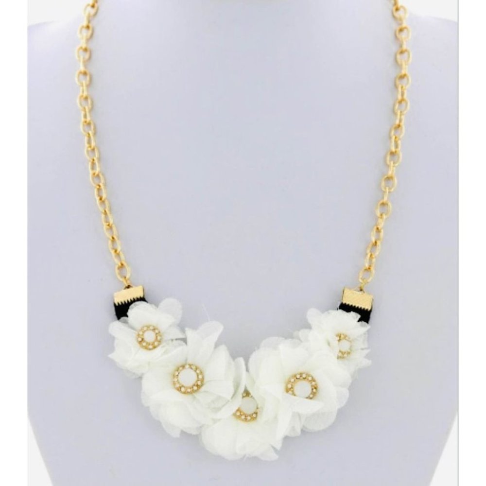Flower Fabric Rhinestone Necklace